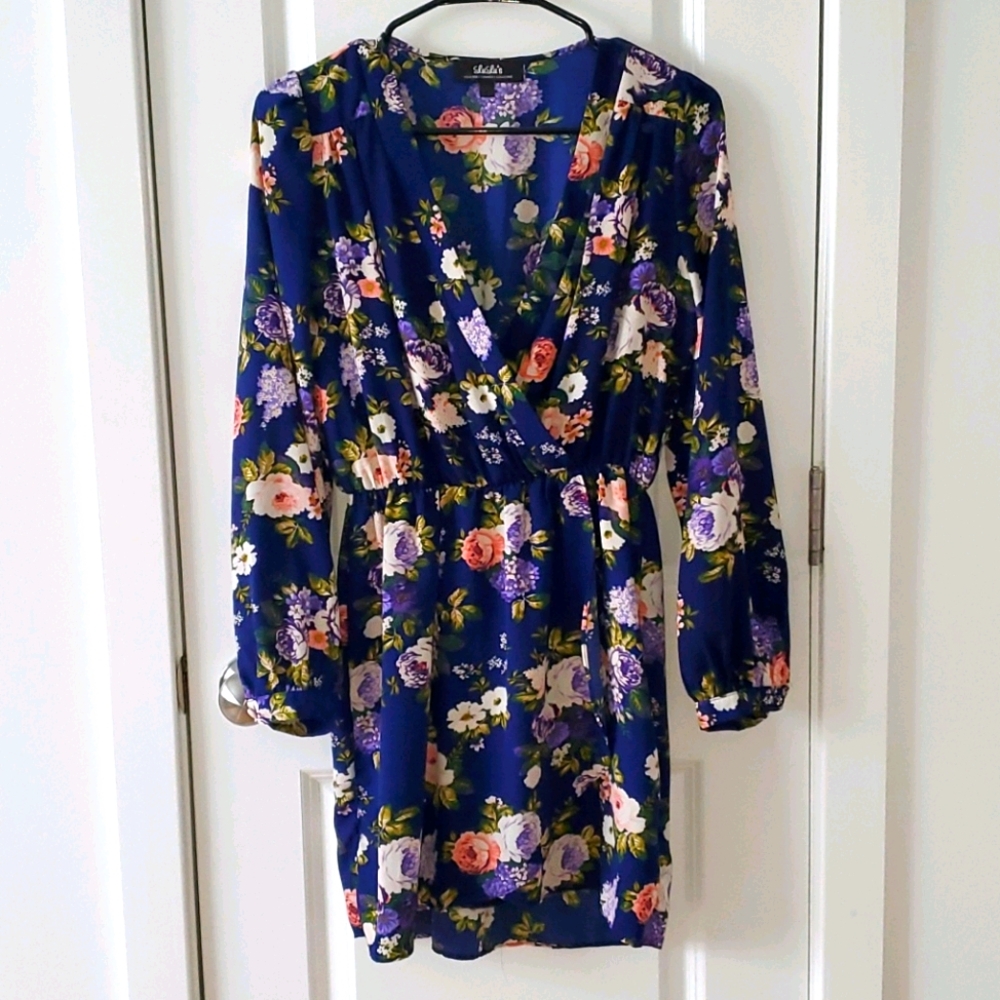 Lulus Navy floral dress